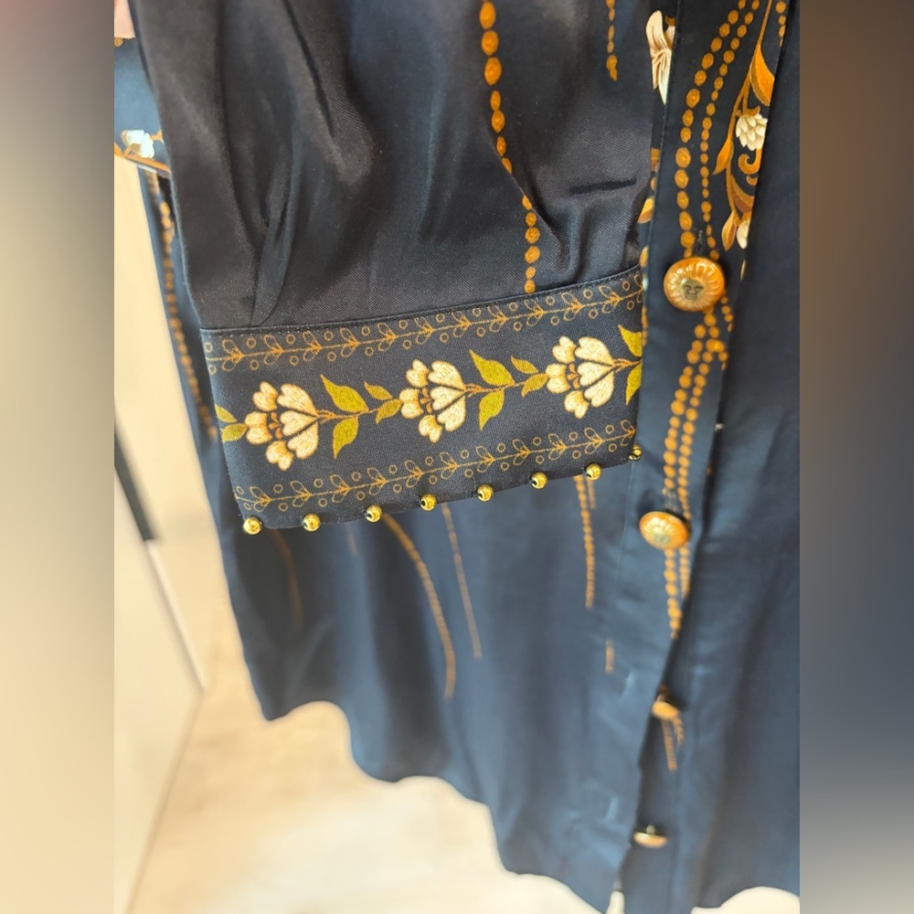 Farm Rio: Black Garden Printed Buttons Viscose Shirt - Picture 11 of 16